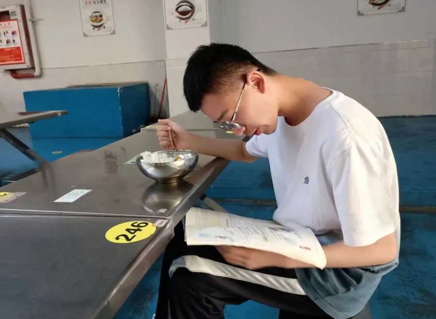 微信图片_20220802195115.jpg